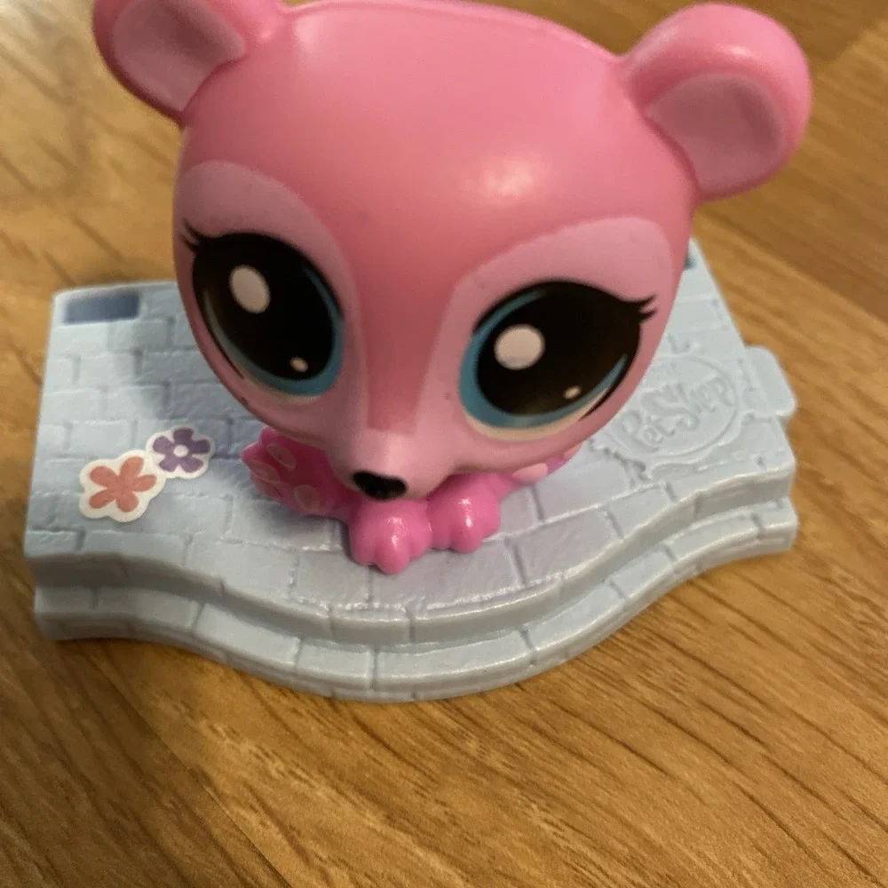 2015 McDonald's Littlest Pet Shop LPS Pink Bear Happy Meal Toy‎